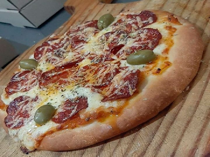 Pizzeta Calabresa