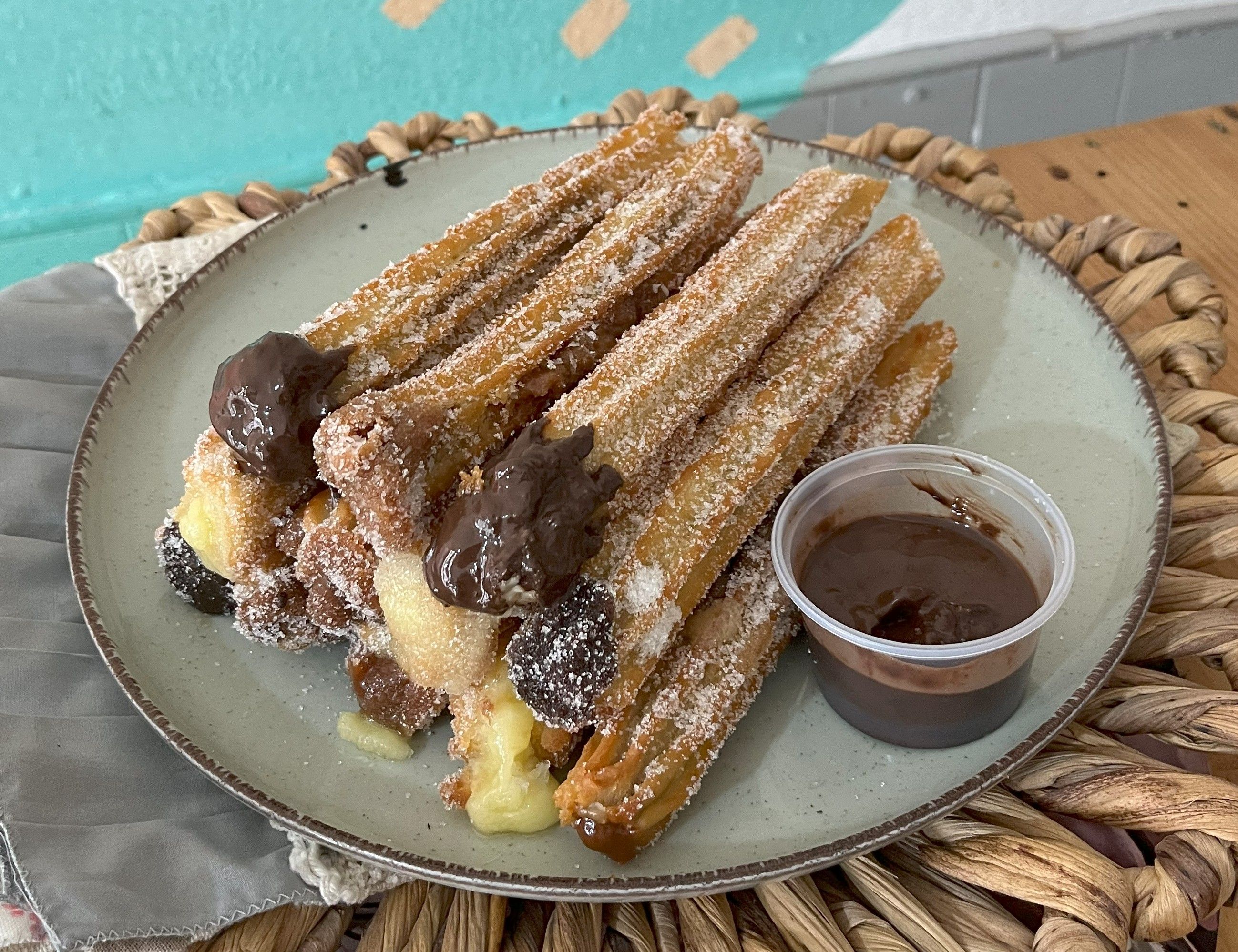 Churros con chocolate (12 unidades)