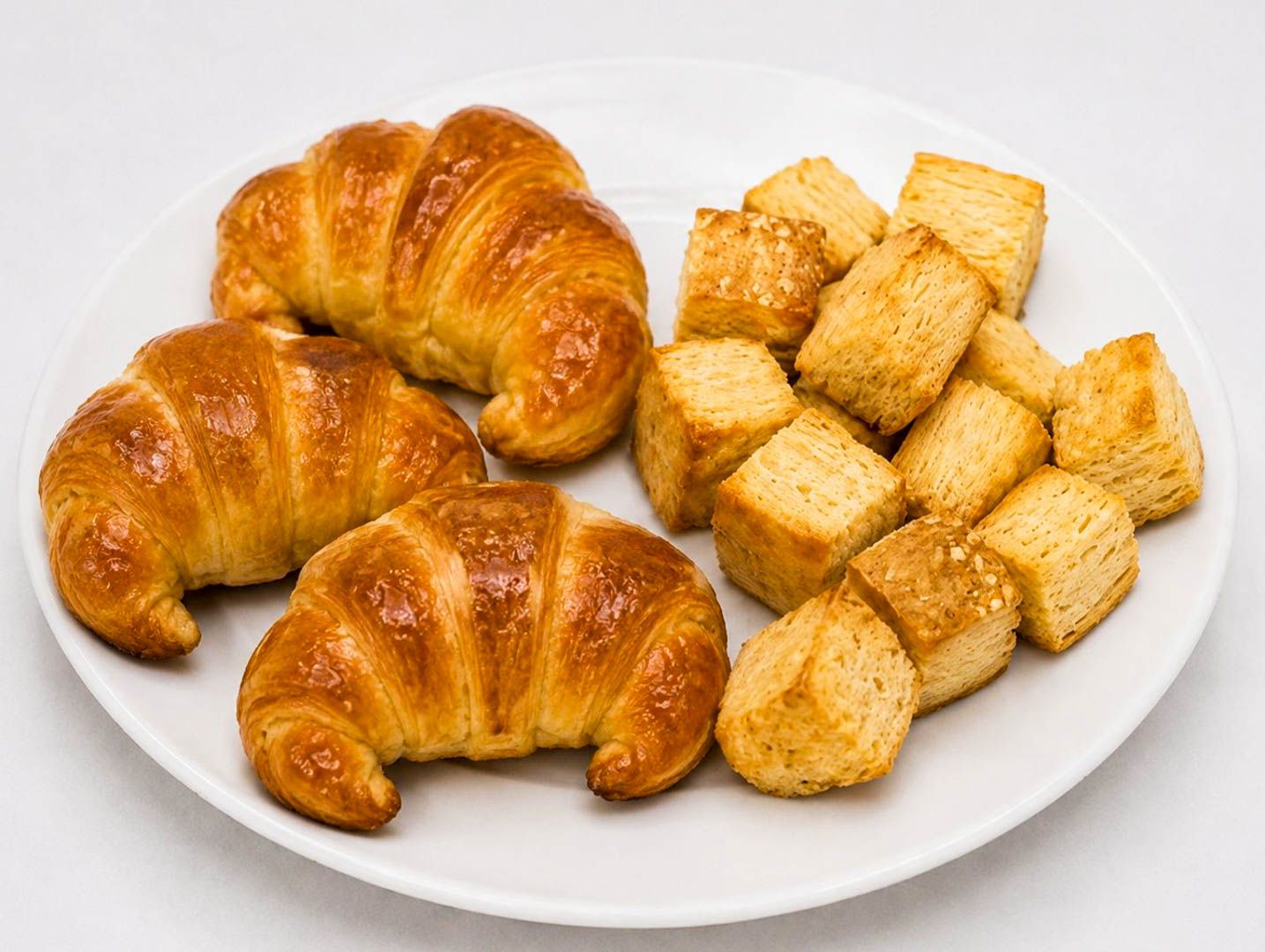 Medialunas x3 + bizcochos 250g