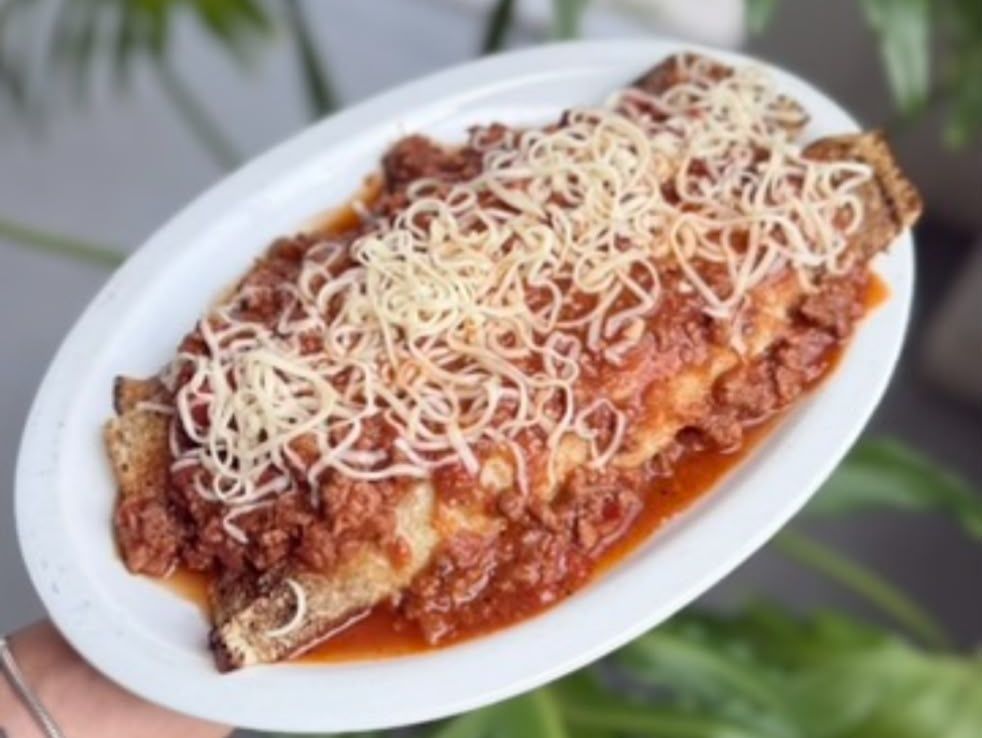 Canelones de verduras con salsa boloñesa