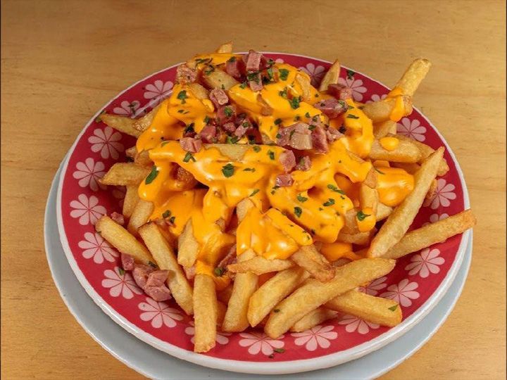 Papas con cheddar