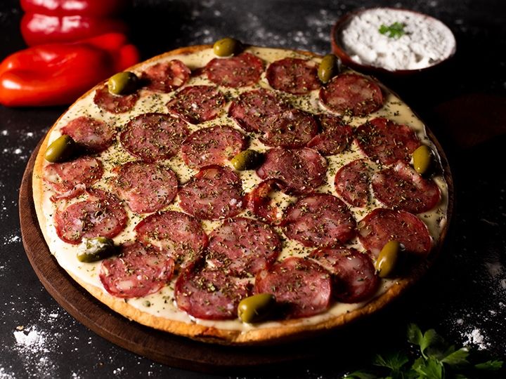 Pizza calabresa (4p)