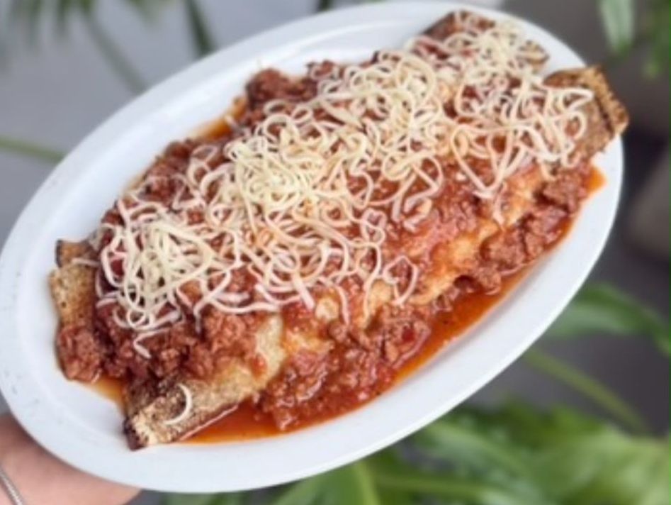 Canelones con salsa boloñesa