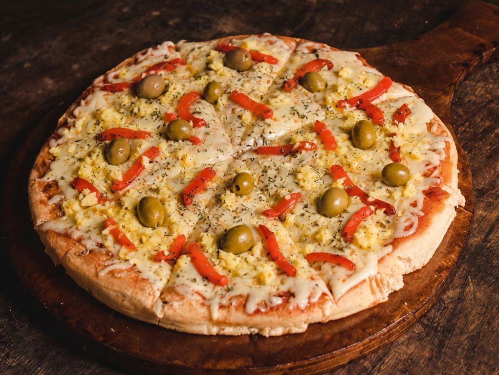 Pizza con huevo (8p)