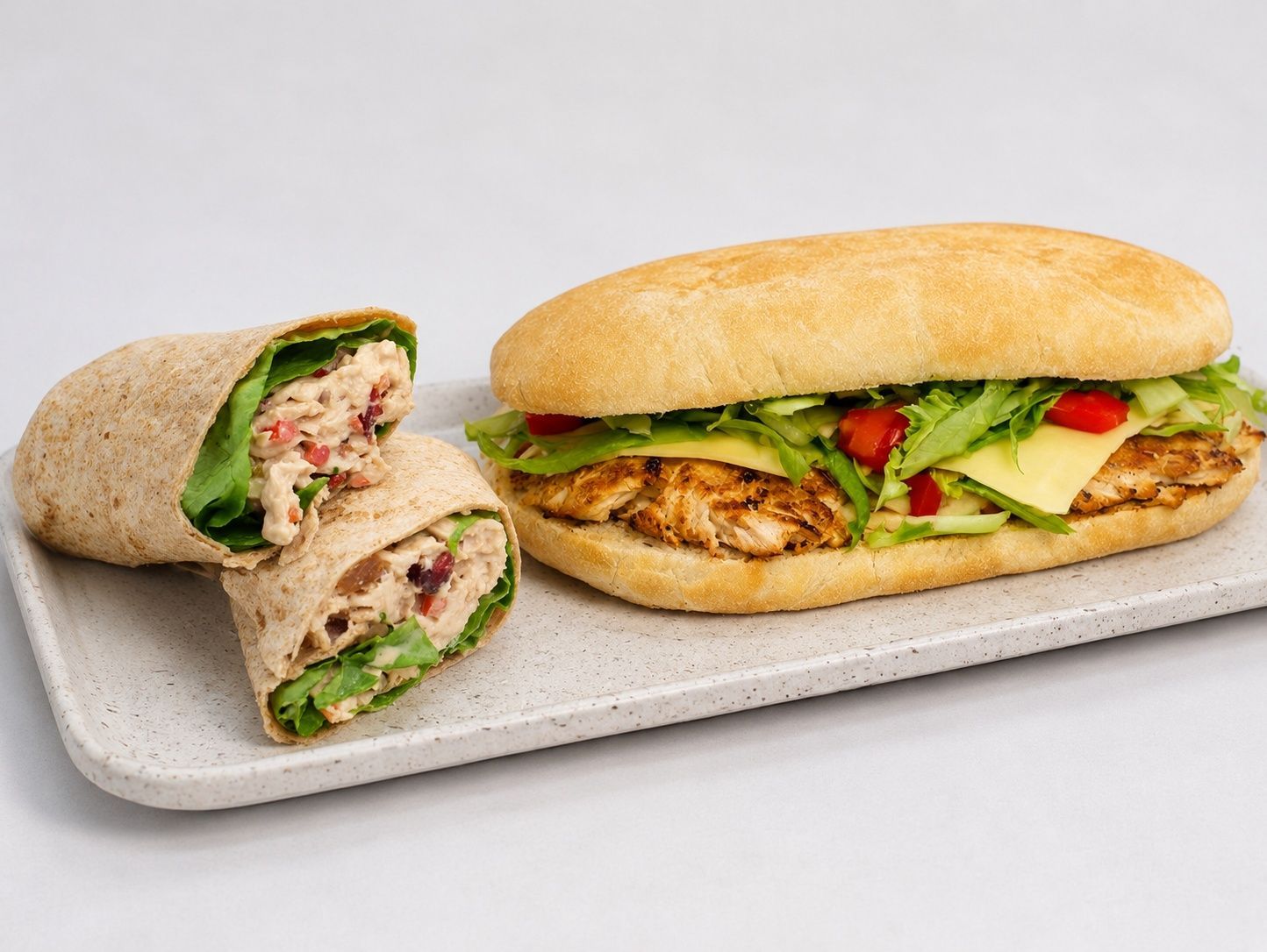 Sanswich de pollo + wrap pollo desmenuzado
