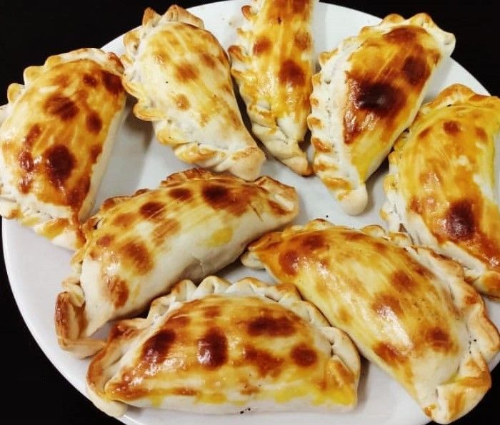 Docena empanadas jamón y queso