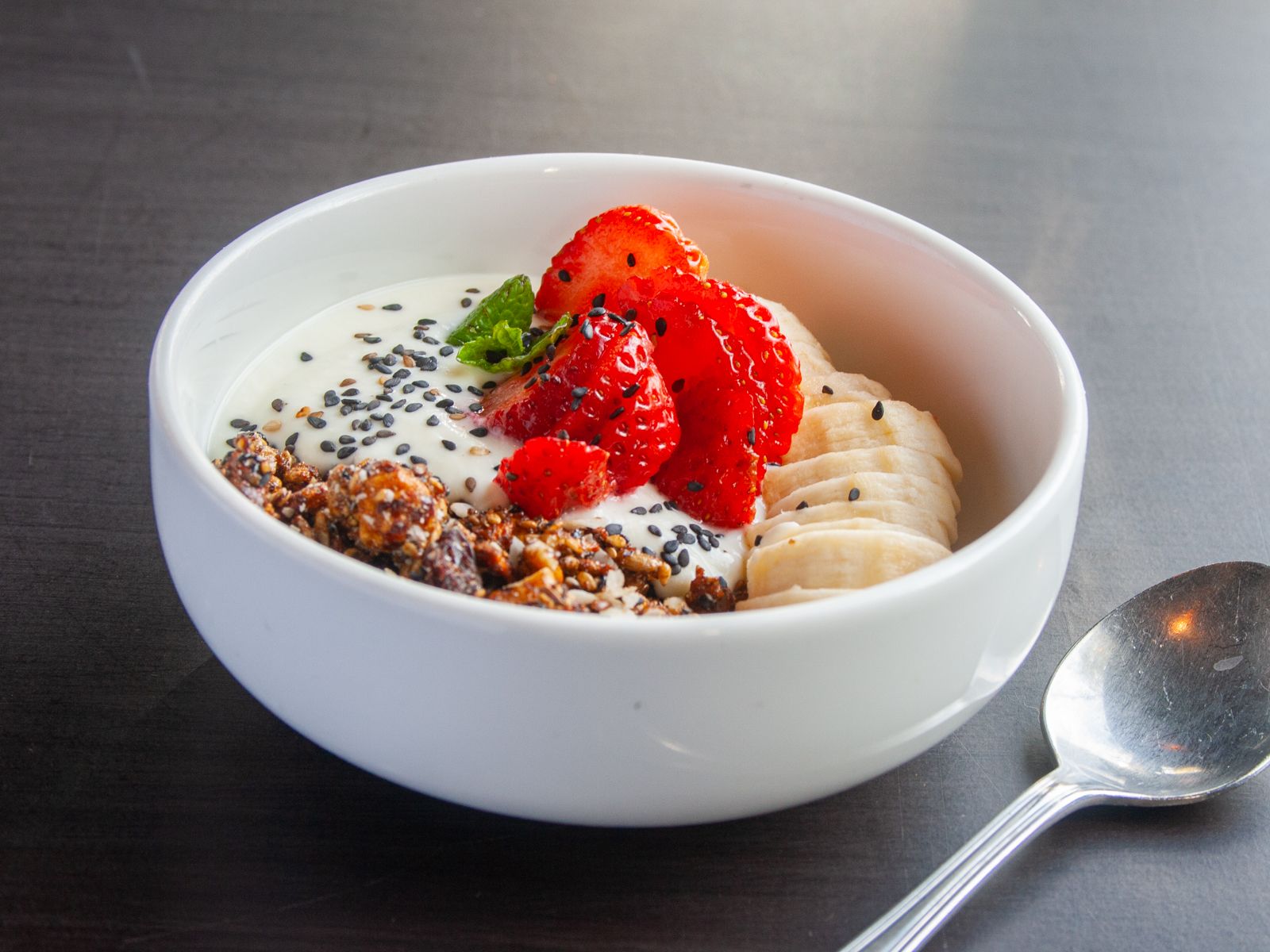 Yogurt con granola orgánica