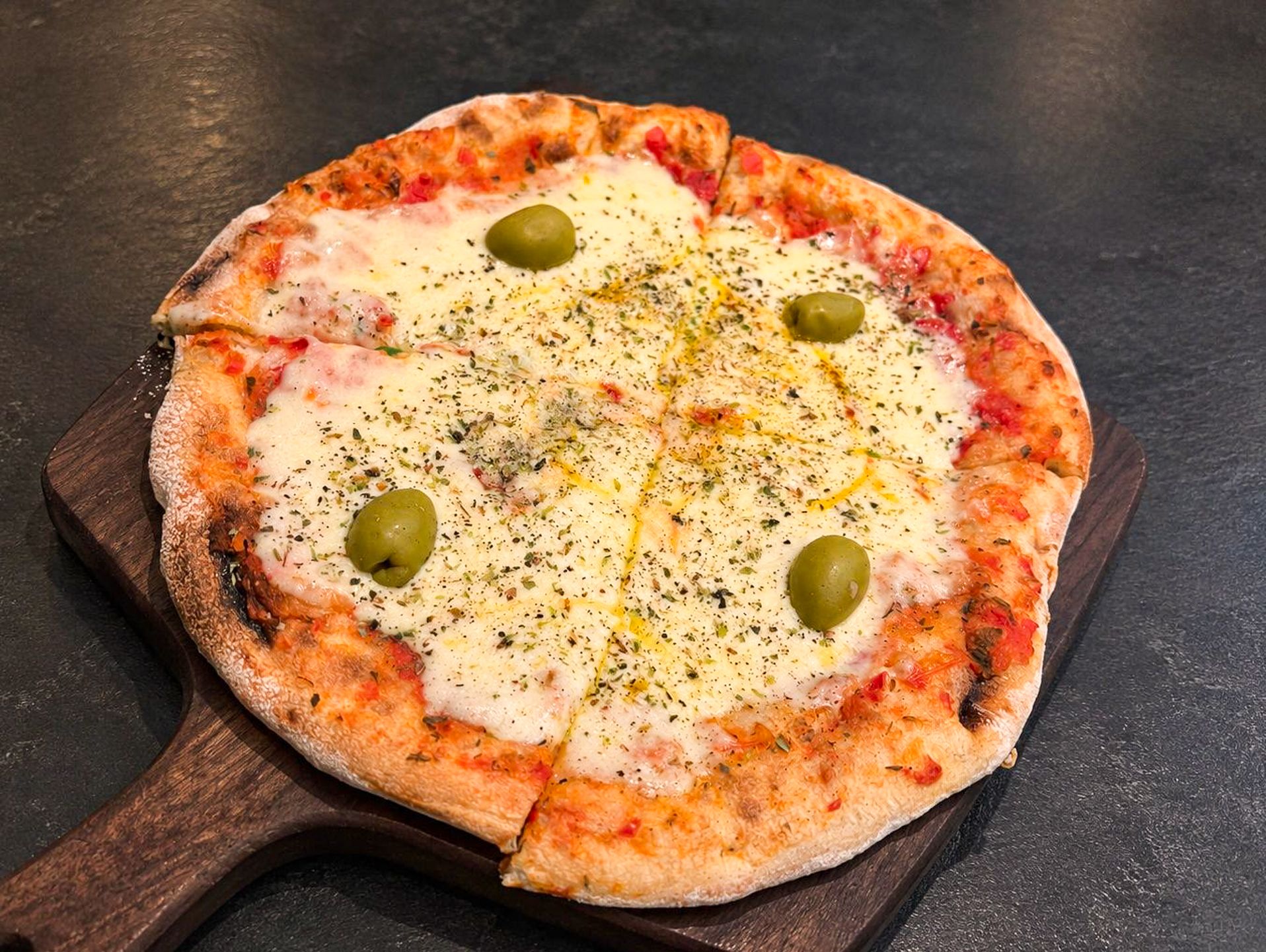 Pizza muzzarella -4 porciones
