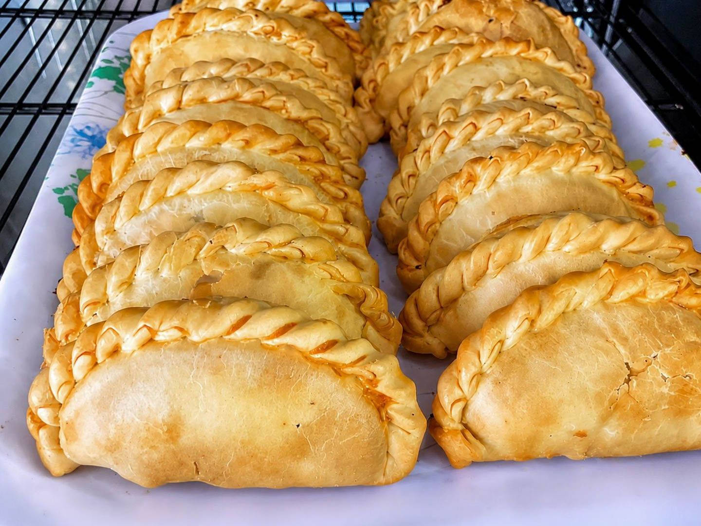 Empanada de carne salada