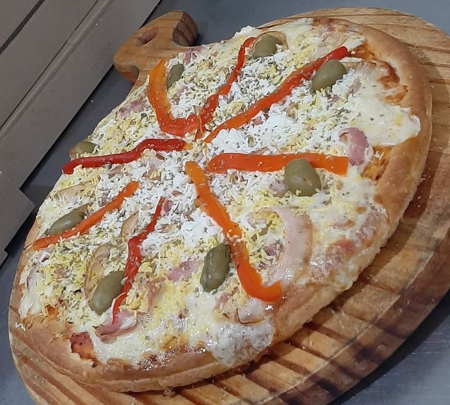 Pizza panceta con huevo