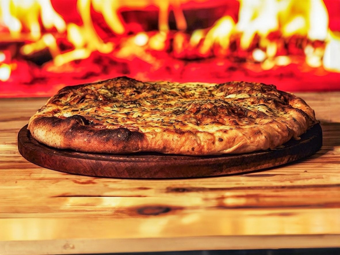 Pizza 4 quesos - 8 p