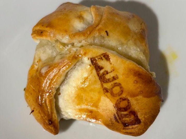Empanada Roquefort Y Nuez