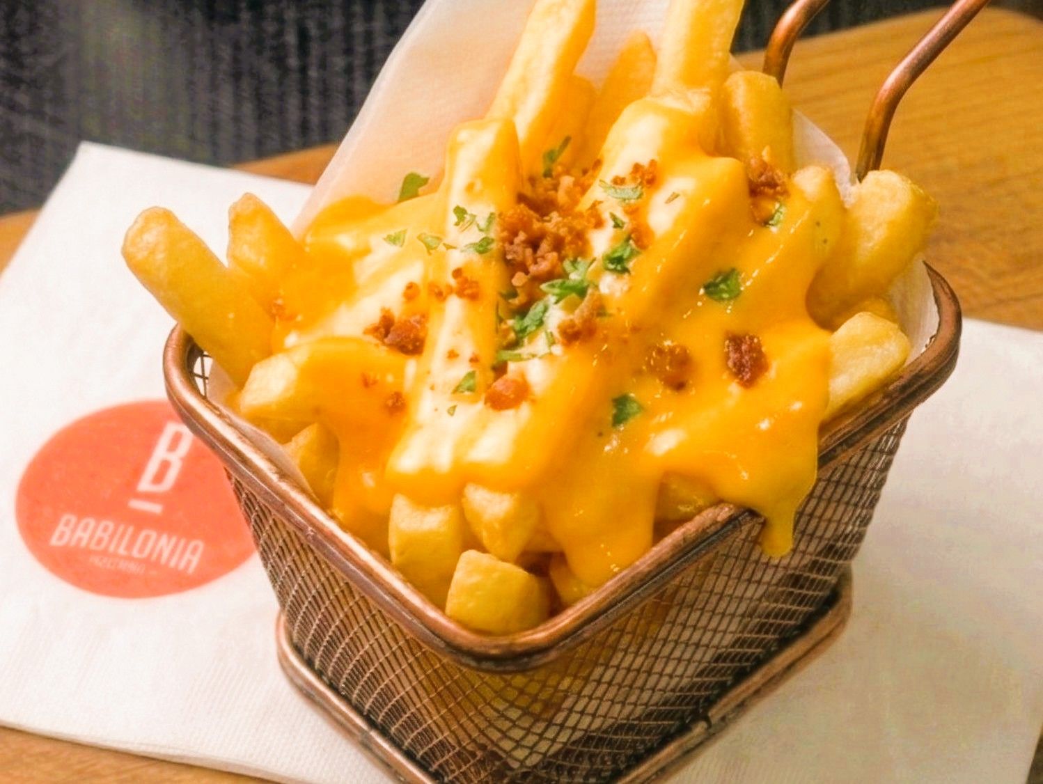 Papas con cheddar