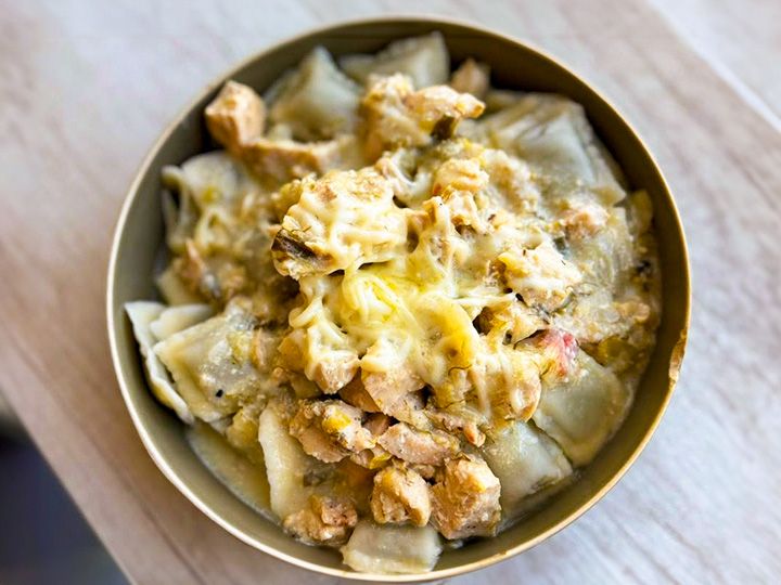 Ravioles de verdura + pechuguitas al verdeo