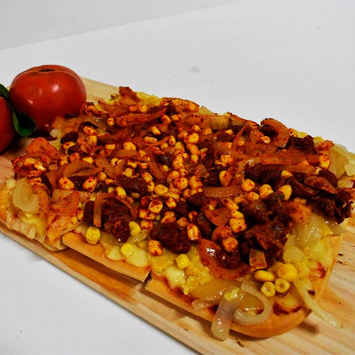 Pizza Con Carne A Cuchillo