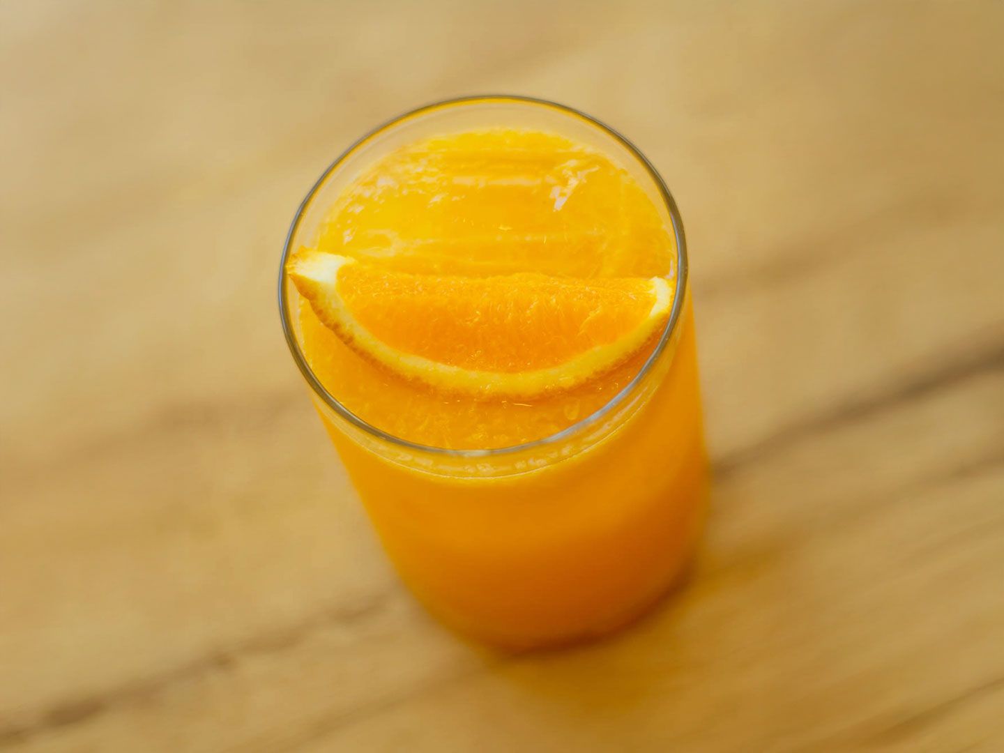 Jugo naranja zanahoria manzana
