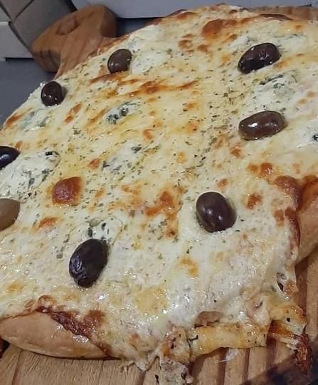 Pizza Cuatro Quesos