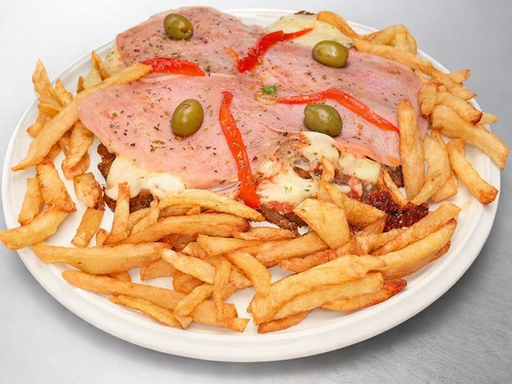 Pizzanesa especial de jamón.