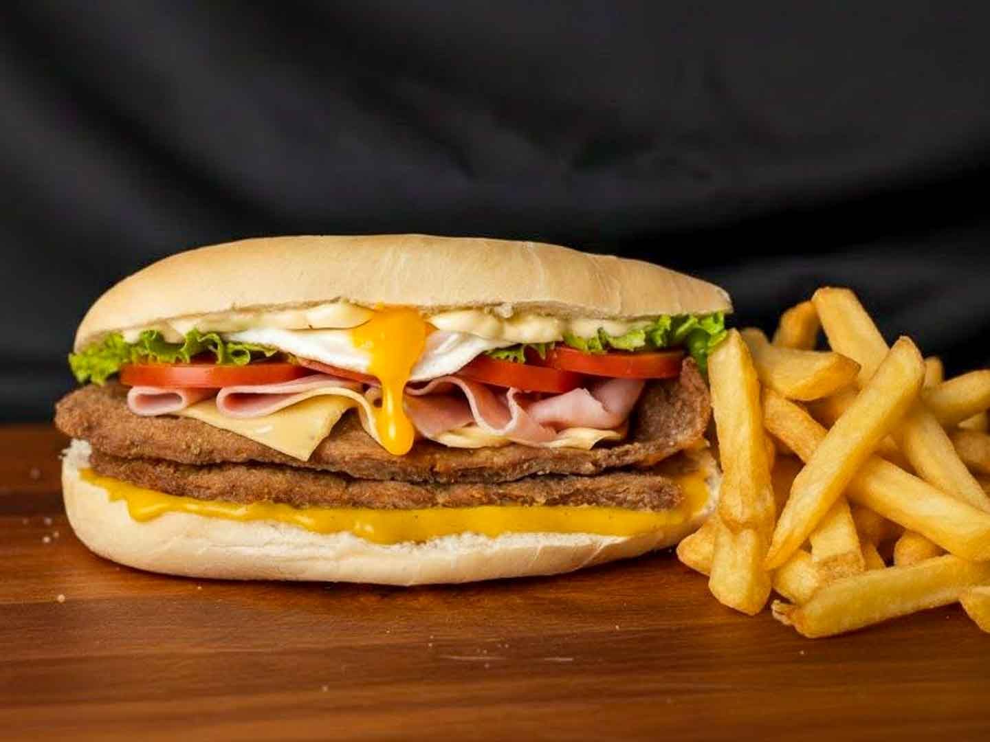 Sandwich de milanesa + bebida de regalo