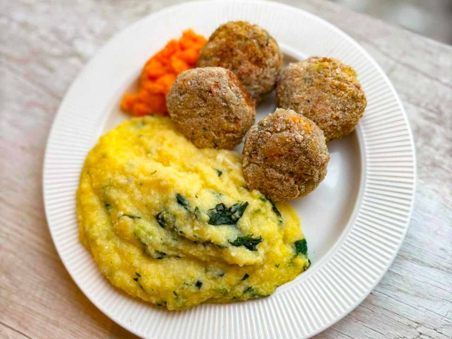 Croquetas de atún + revuelto de vegetales