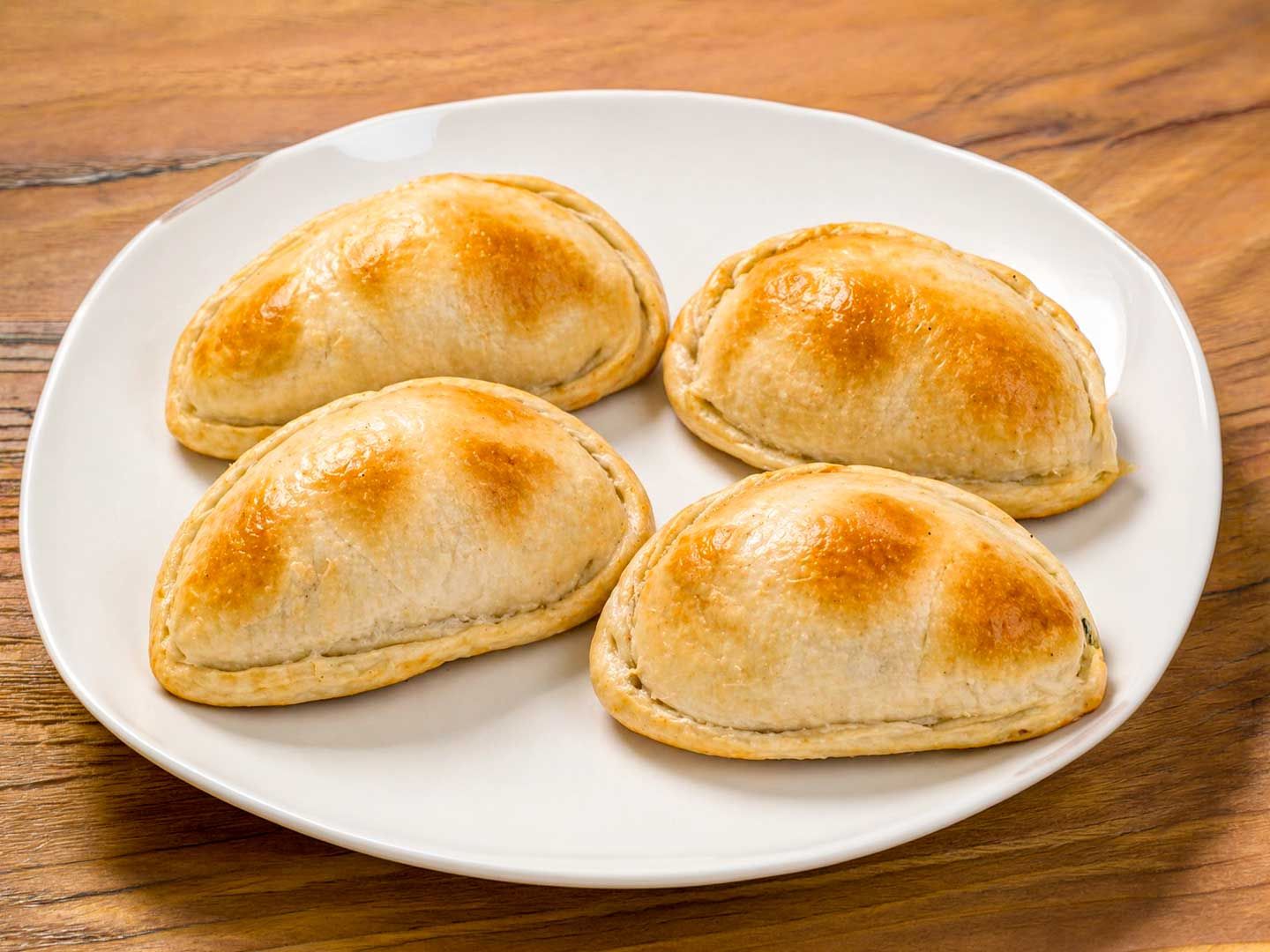 4 empanadas de carne saladas