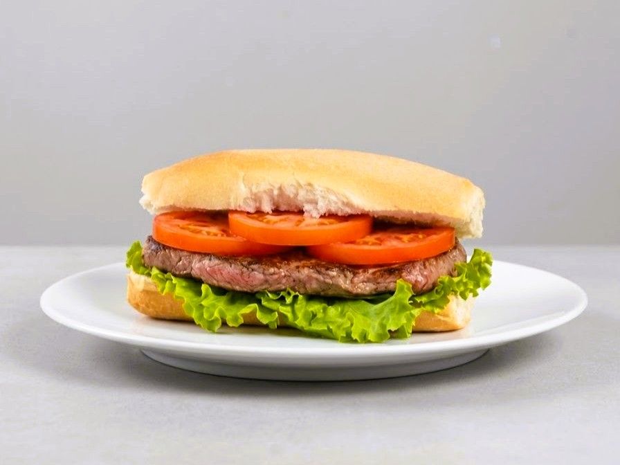 Sándwich de lomo simple.