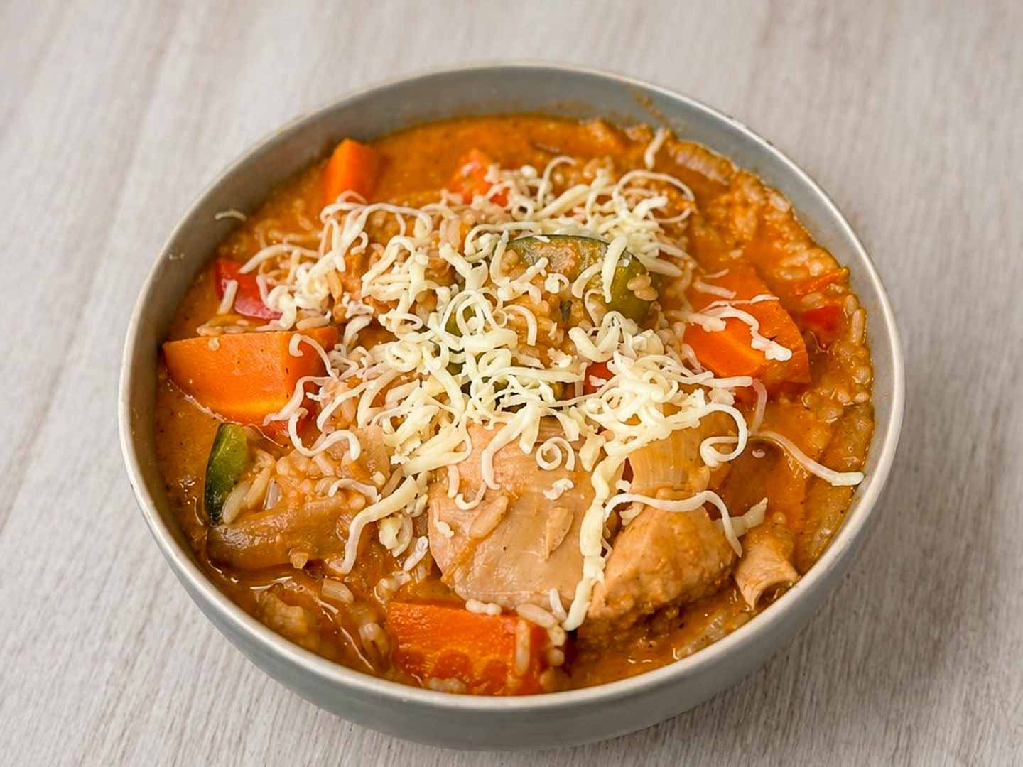 Cazuela de arroz vegetales y pechuguitas