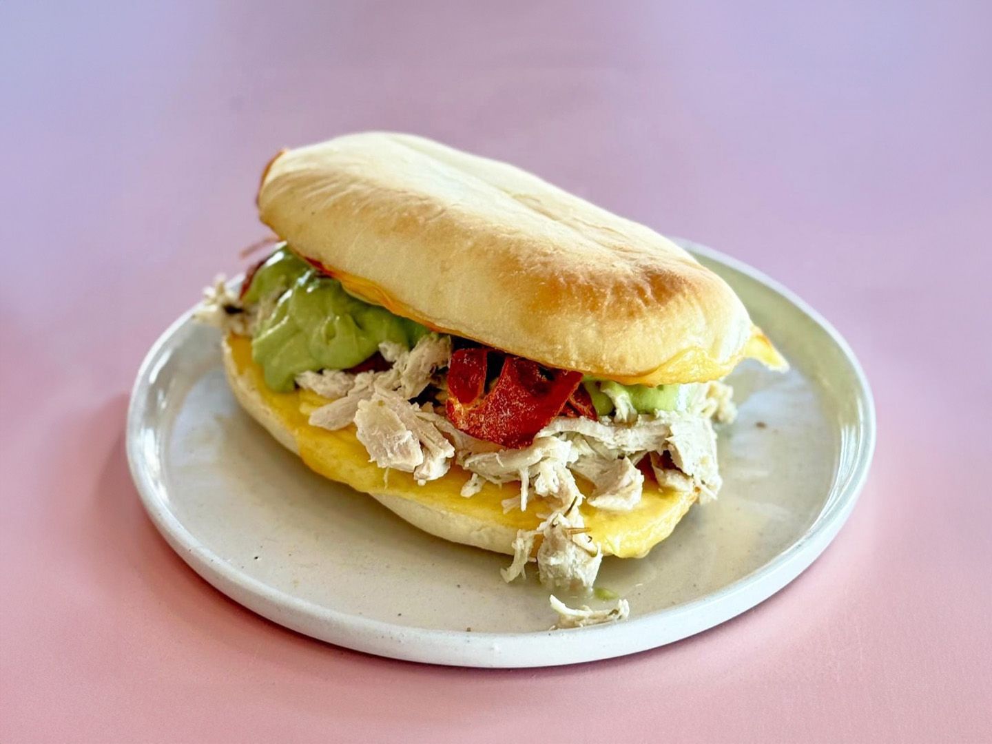 Sándwich Pollo En Pan árabe