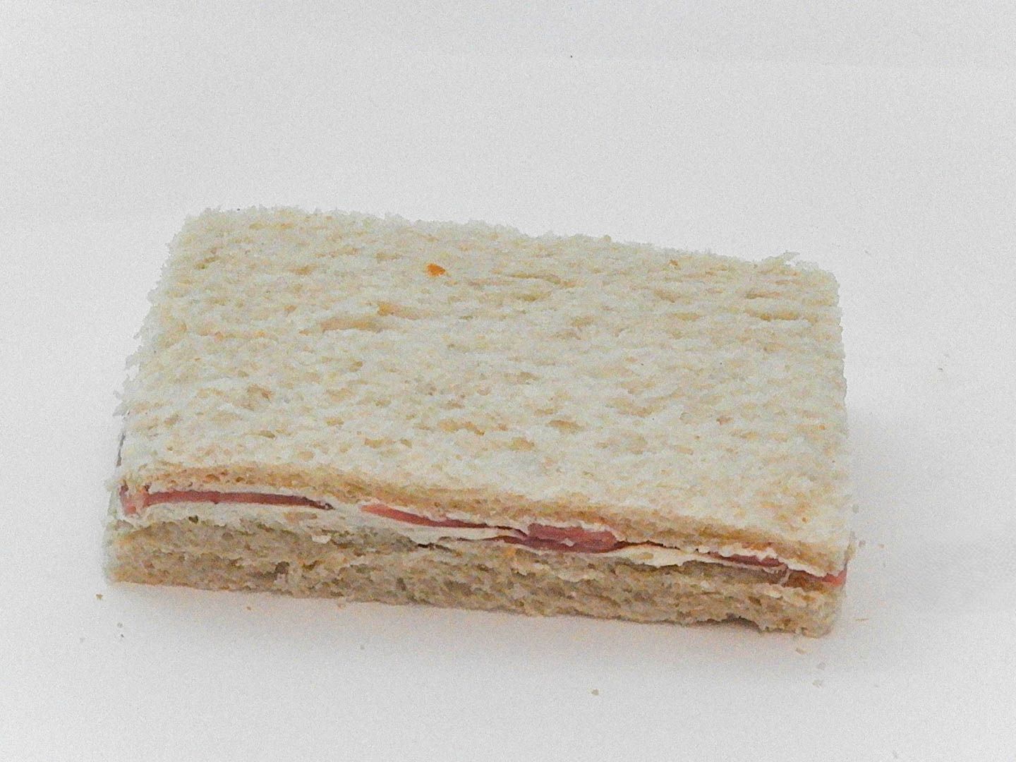 Sandwich roquefort con jamón