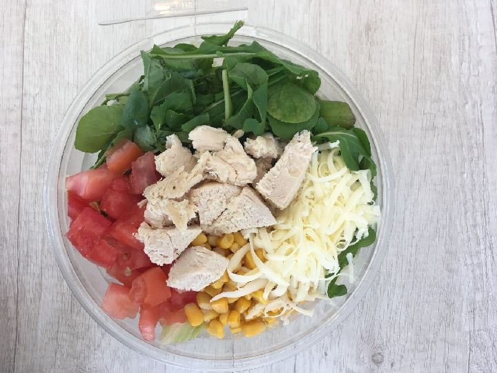 Ensalada de pollo al teriyaki