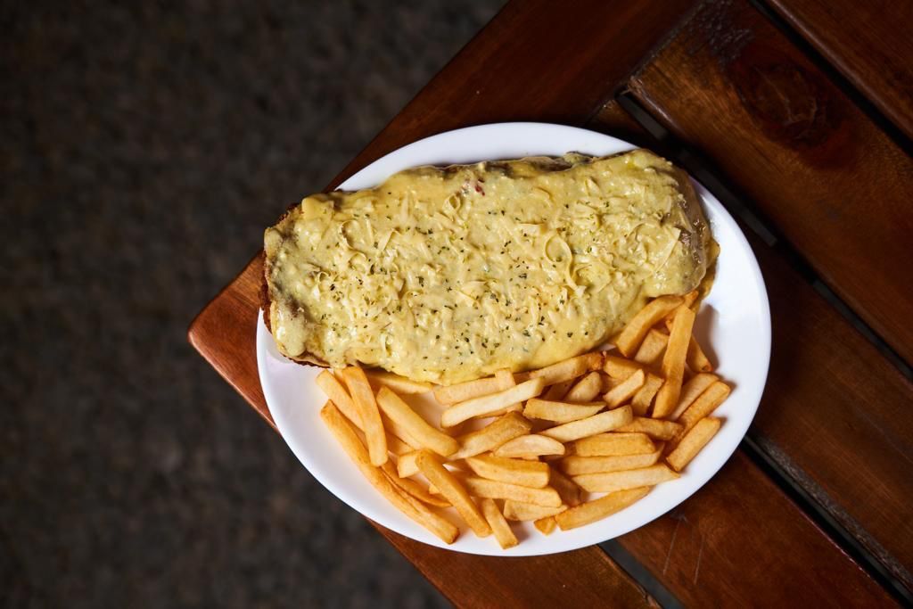 Milanesa fondeu con papas