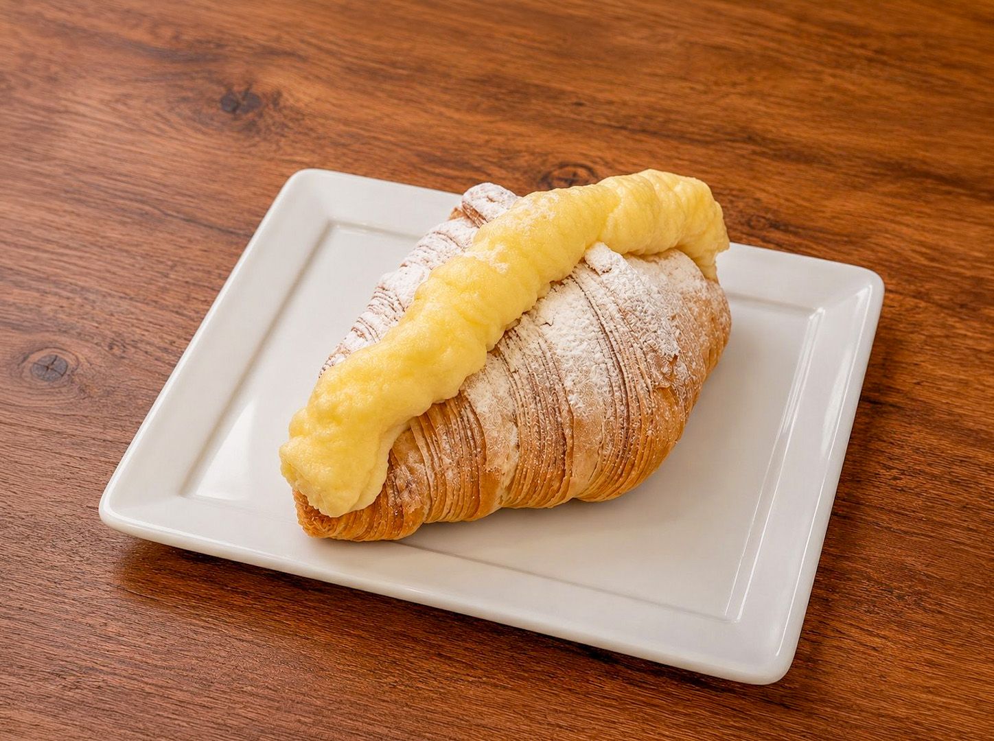 Croissant de crema pastelera