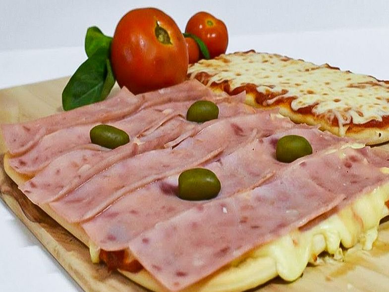 Pizza muzza 8p + especial 8p