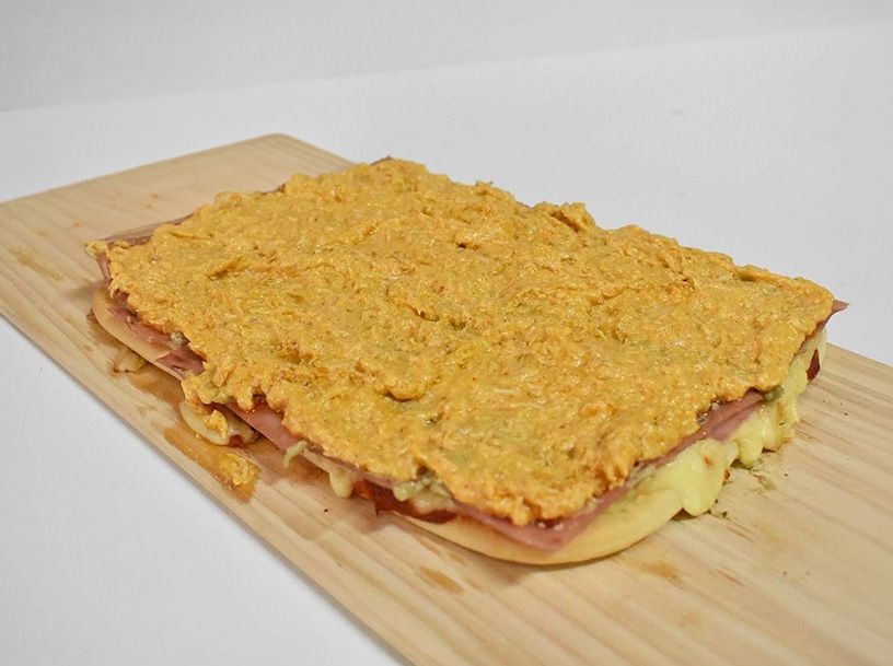 Pizza pougle 8 porc+ 1 pepsi 1.5l