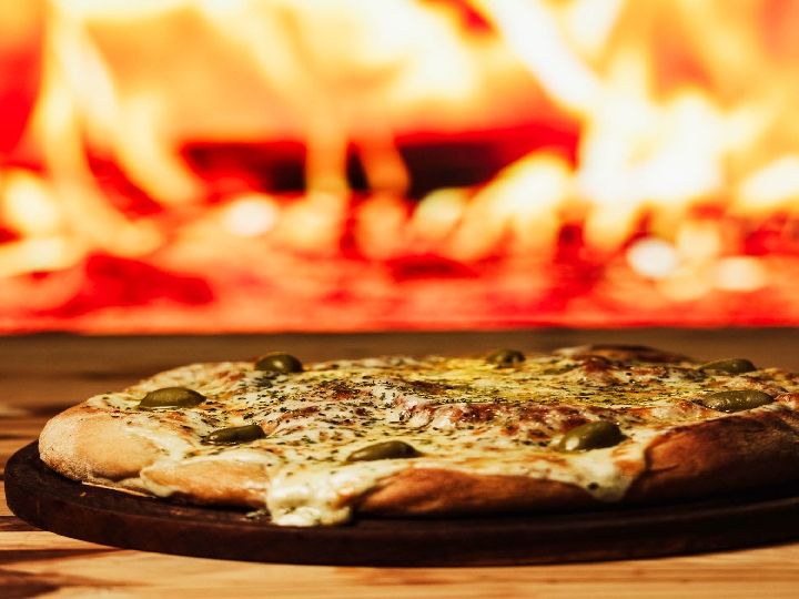 Pizza muzzarella - 4 p