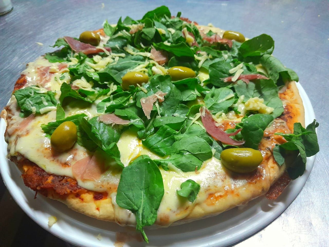 Pizza rúcula - 8 porciones