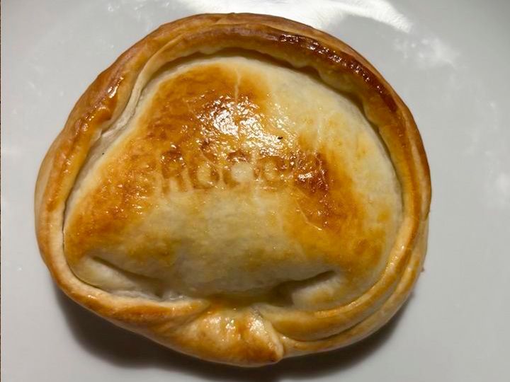 Empanada brócoli y queso azul