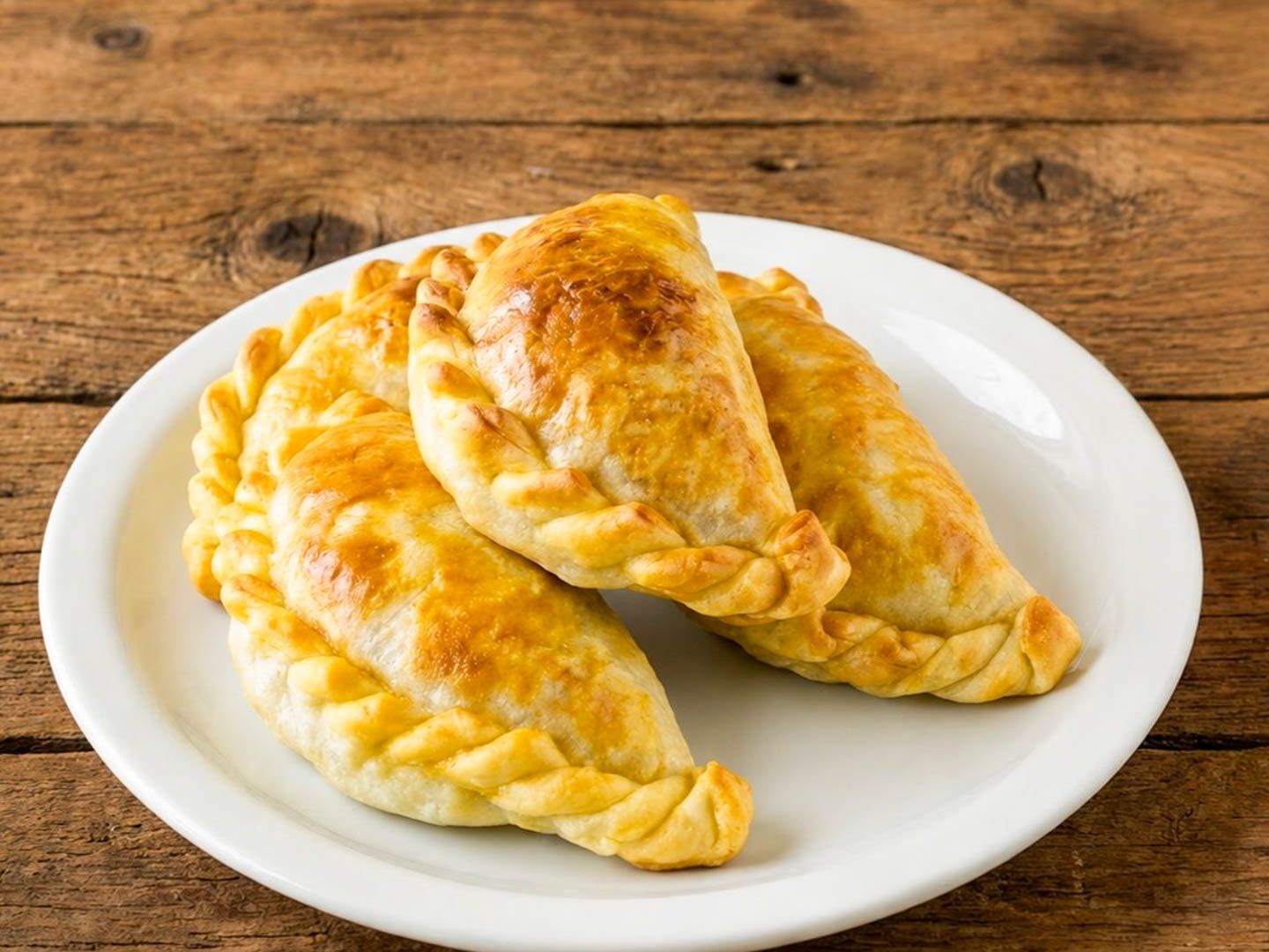4 empanadas jyq