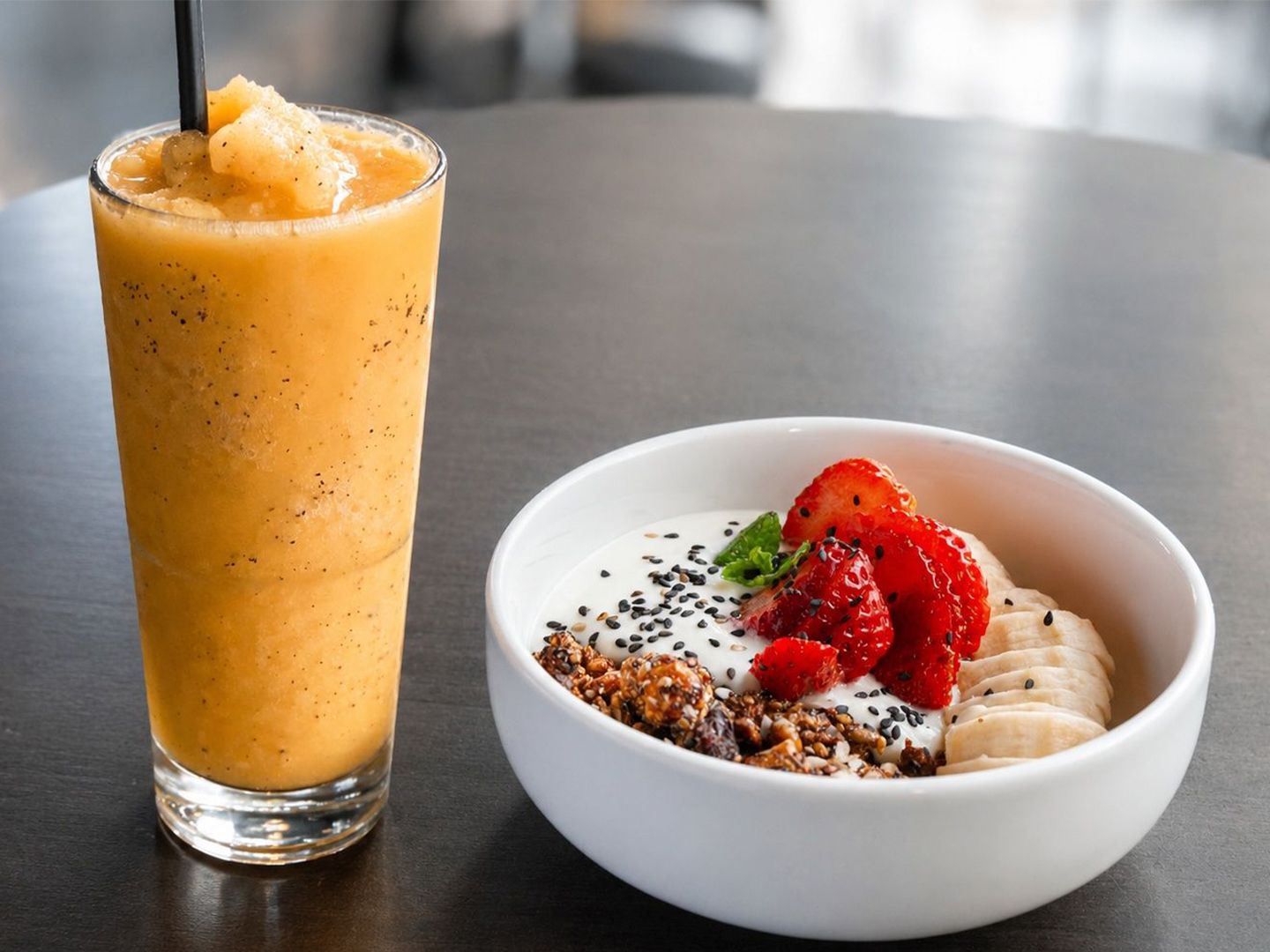 Yogurt con granola +detox vitamin c