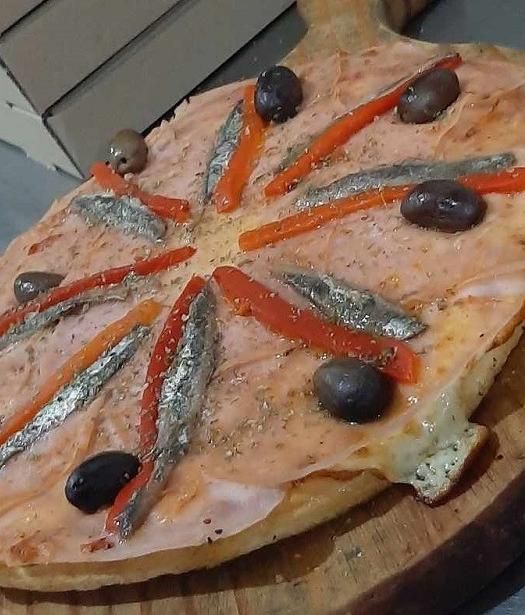 Pizzeta Especial Con Anchoas