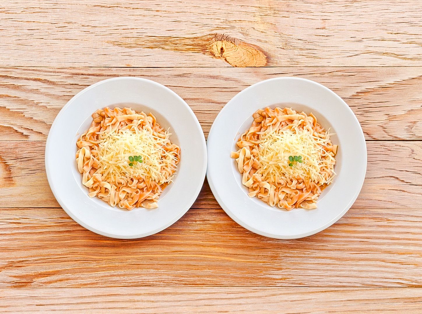 2 × fetuccini