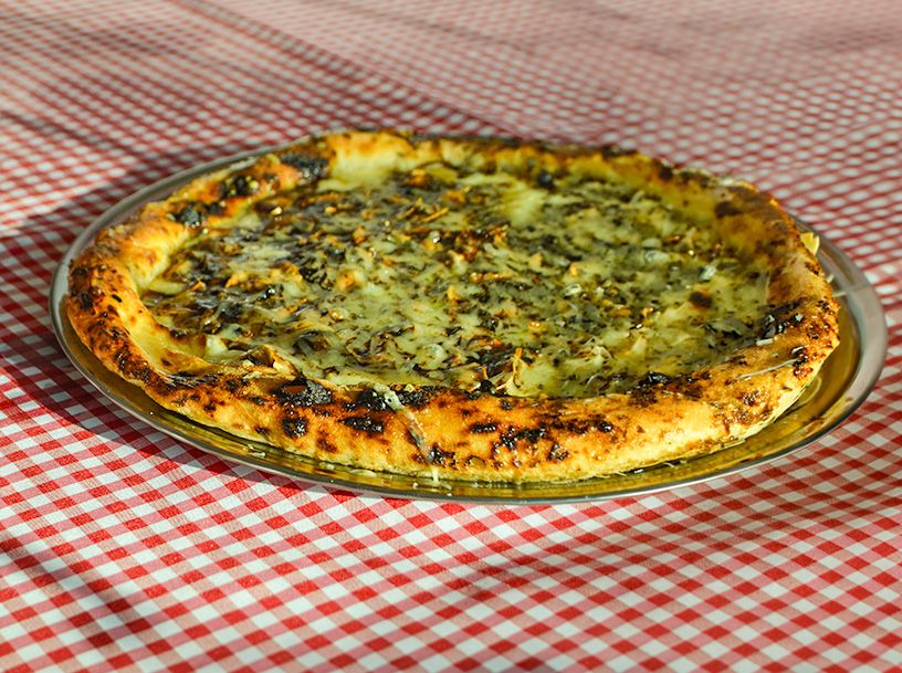 Pizza hongos y parmesano