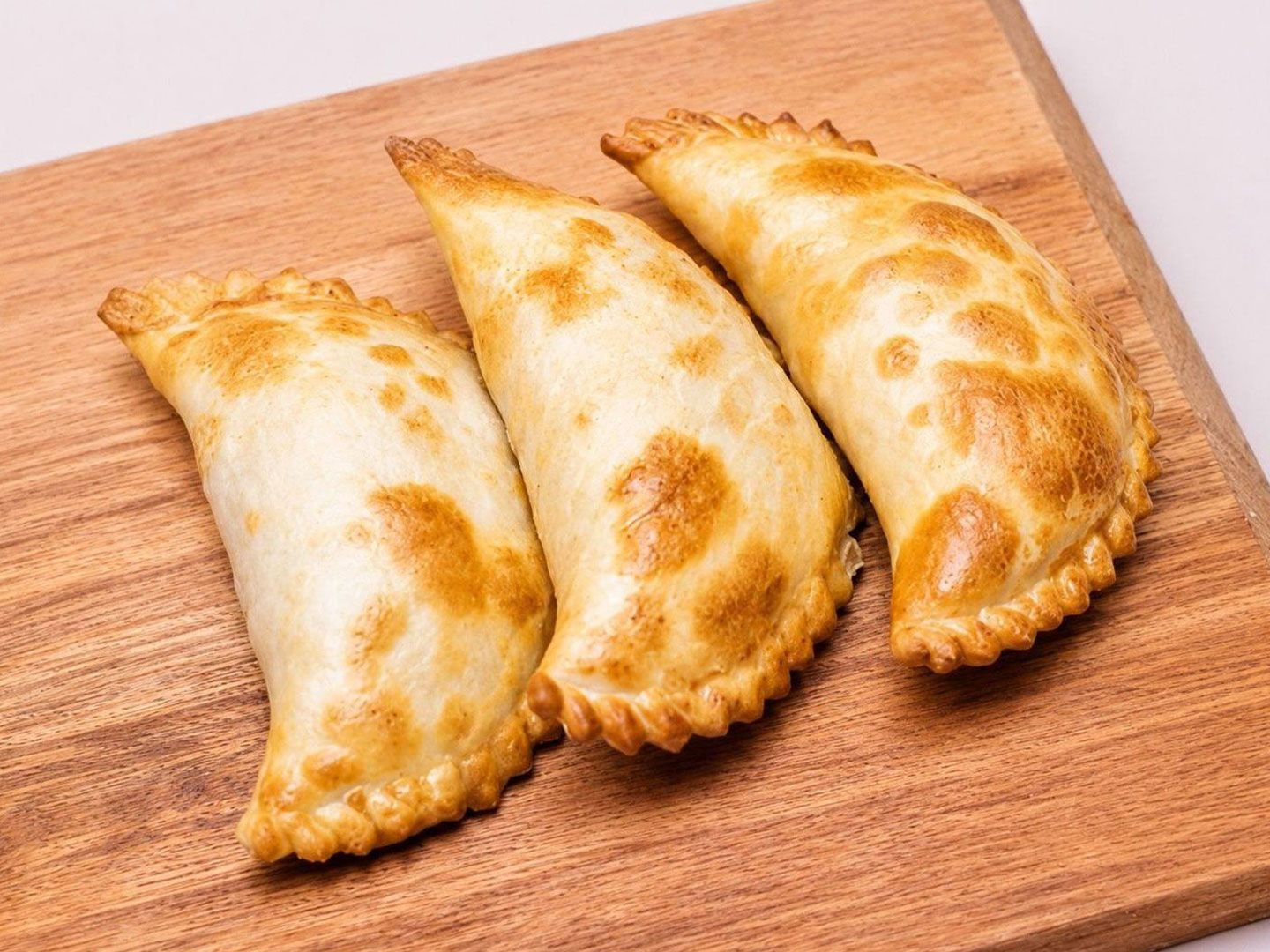 3 empanadas a elección
