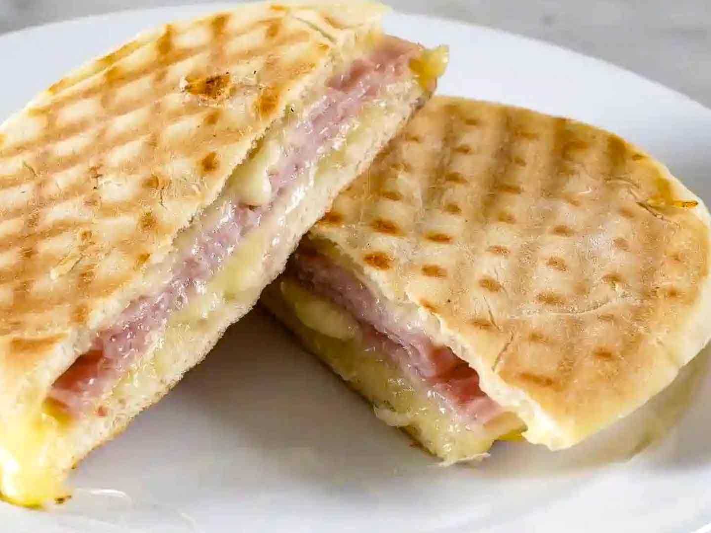 Árabe de jamón y queso