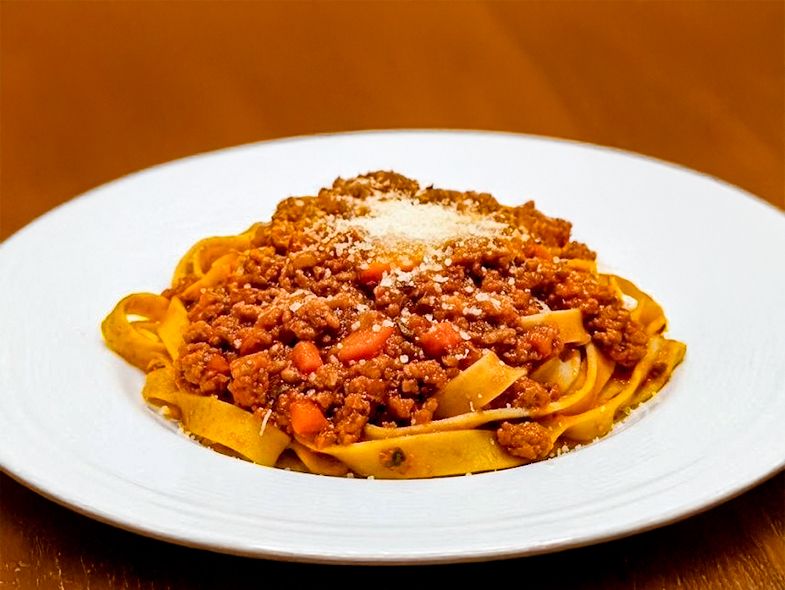 Tallarines con salsa
