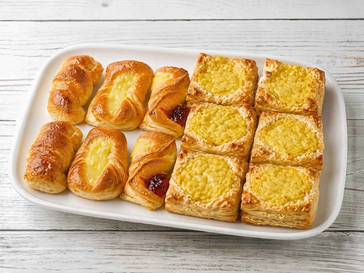 Bizchochos con crema x6+ facturas surtidas x6