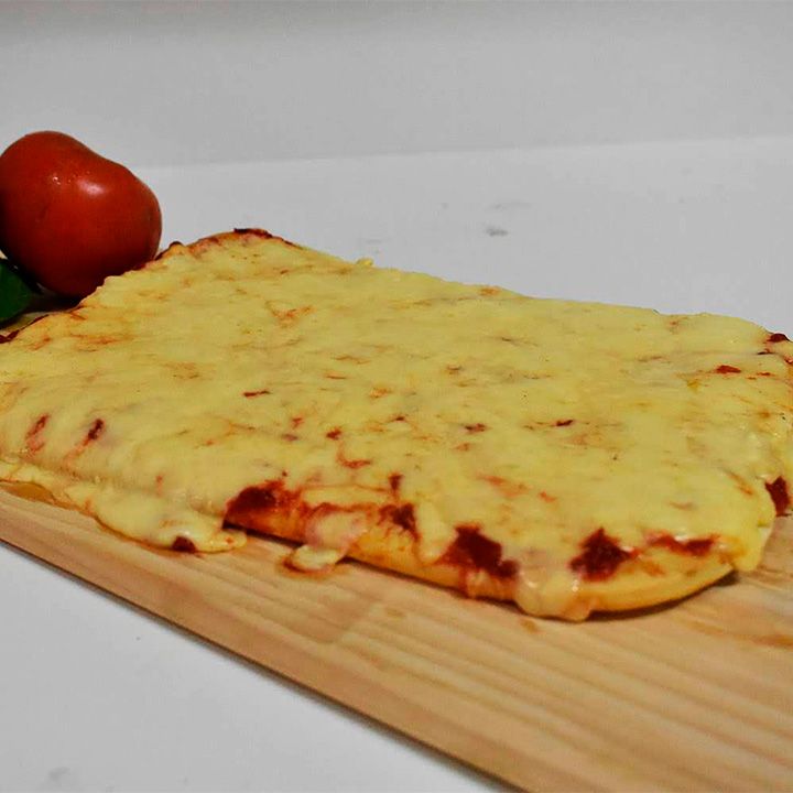 Pizza Muzzarella
