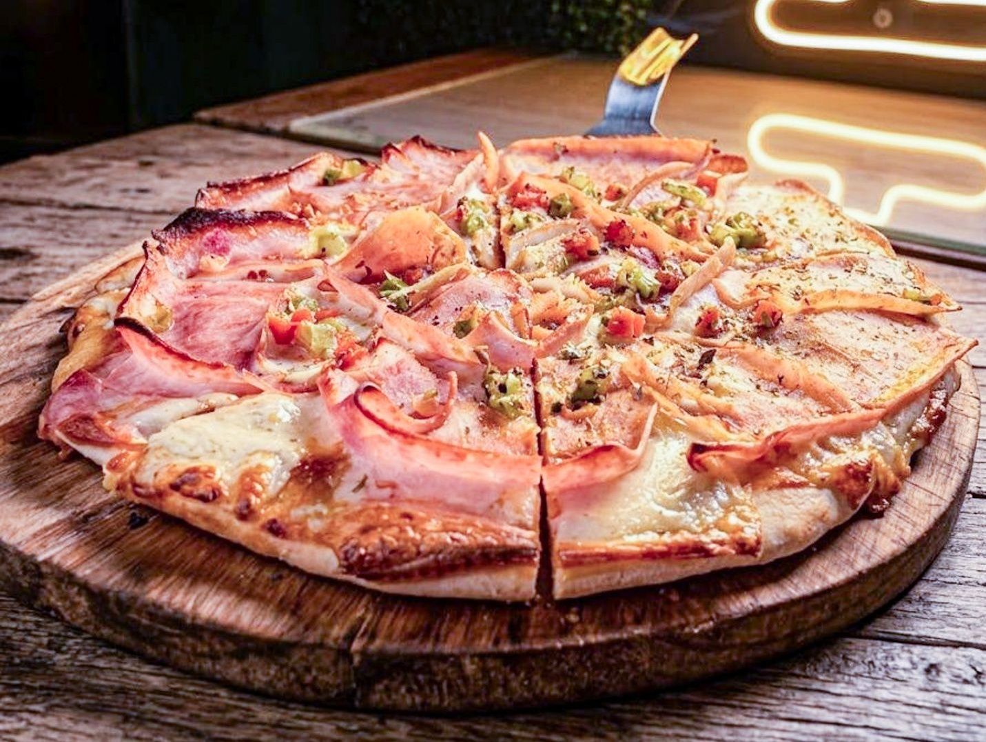 Pizza especial 4 porciones