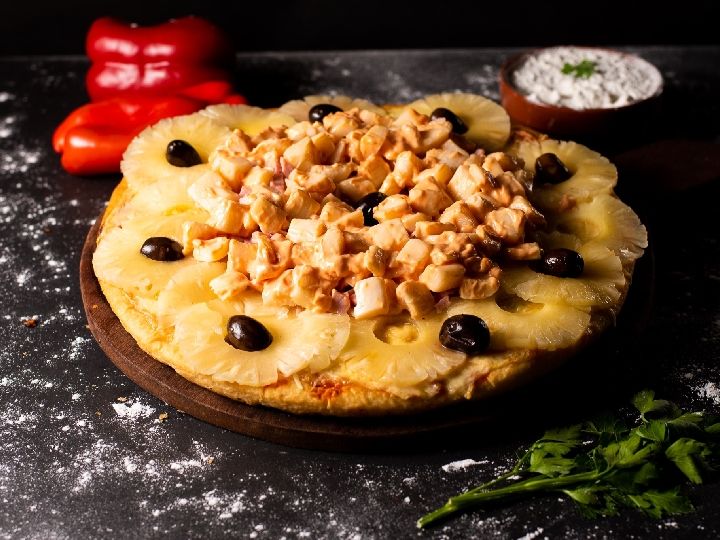 Pizza de ananá y palmitos (4p)