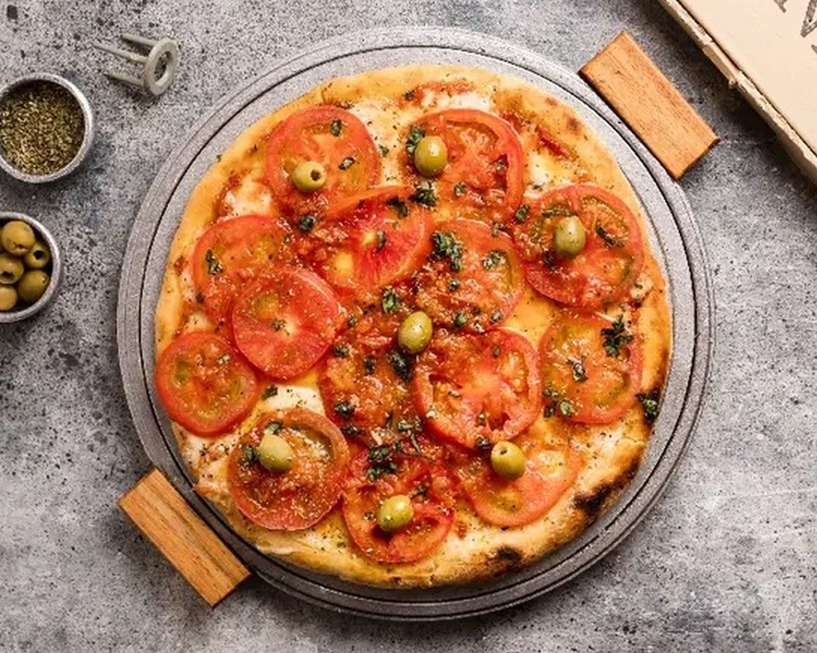 Pizza Napolitana (8 Porciones)
